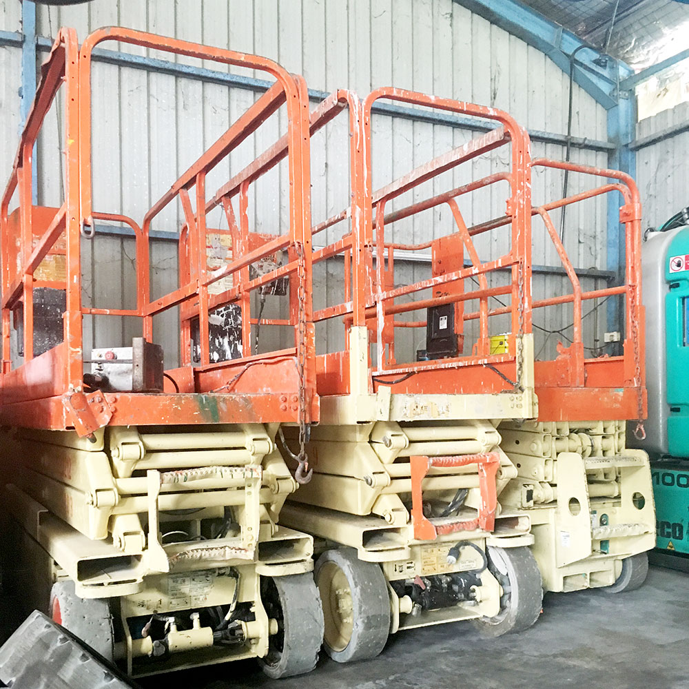JLG Scissor Lifts 3B Equipments Hirer Pte. Ltd. Singapore