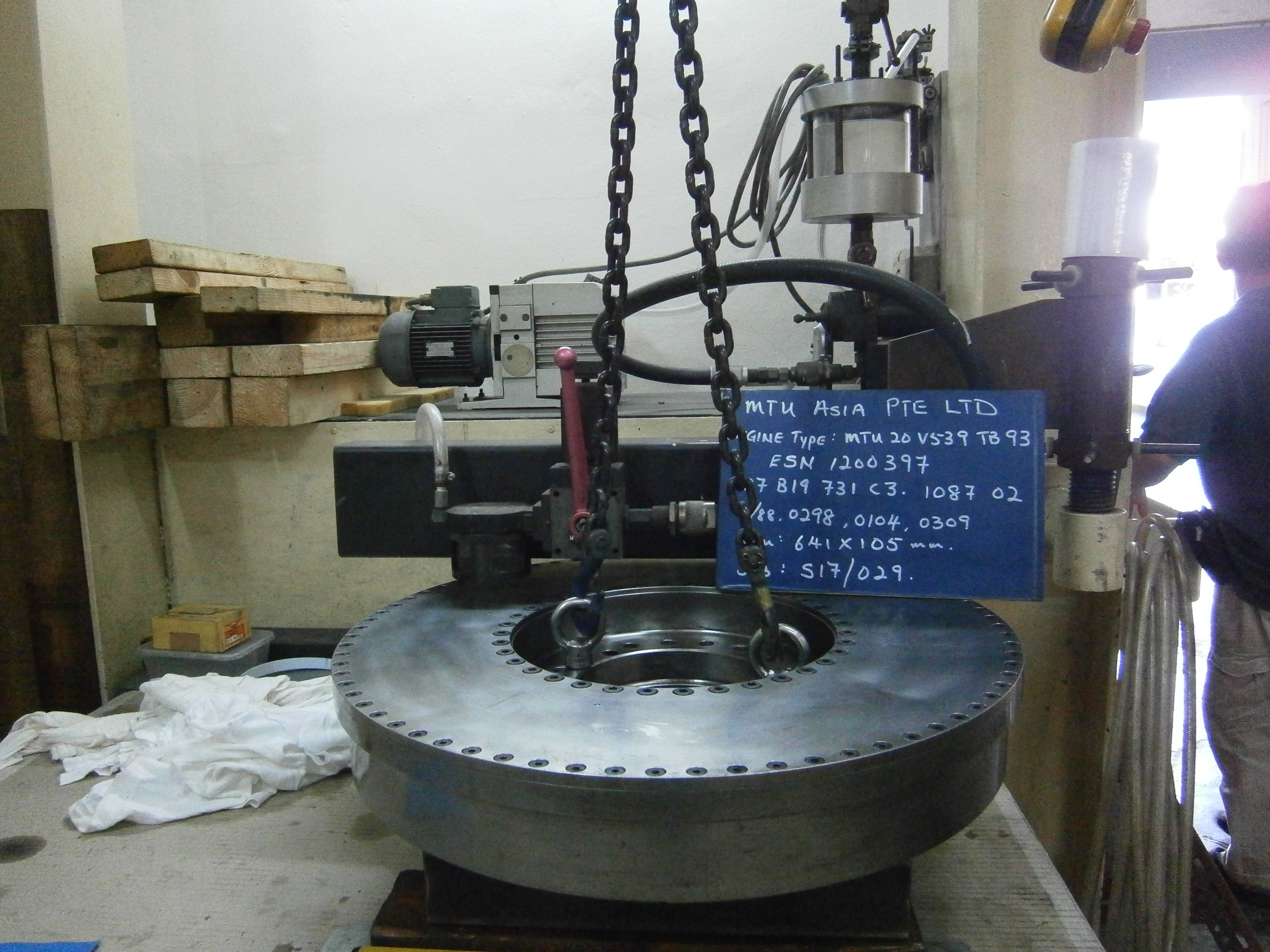 Remanufacturing of viscous vibration dampers for MTU 20 V 538 TB 93