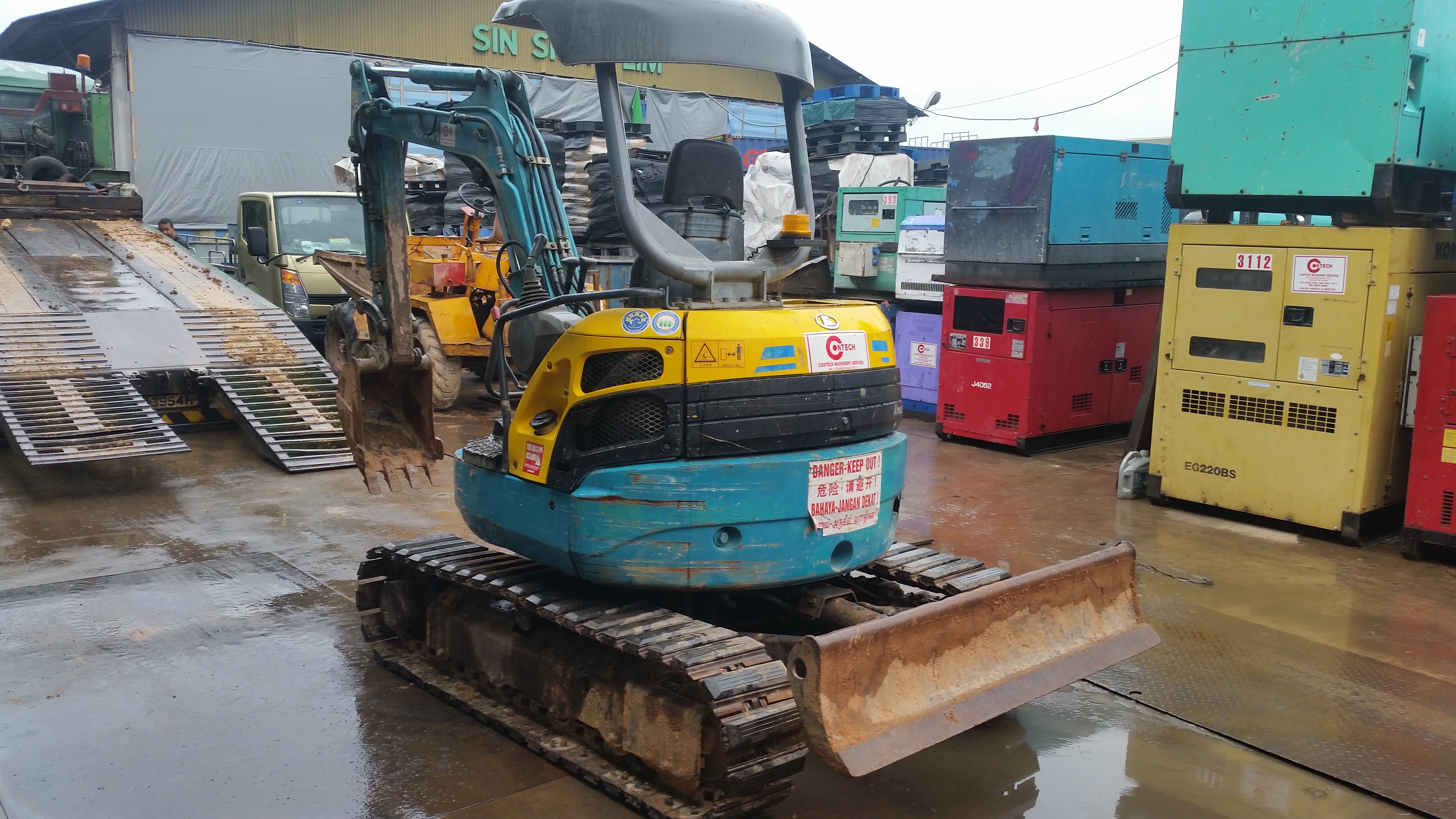 Excavators Contech Machinery Services Singapore