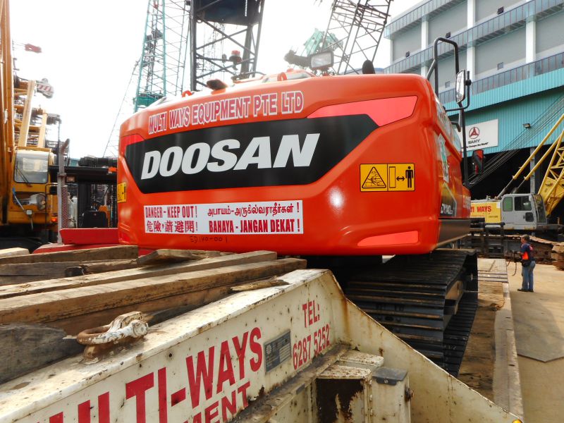 DOOSAN EXCAVATOR DX140LCA (ED140001) Multi Ways Equipment Pte Ltd